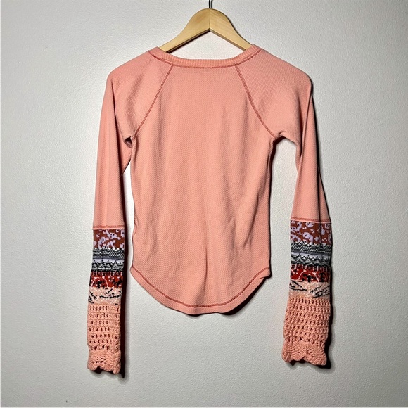 Free People - Picture 3 of 9